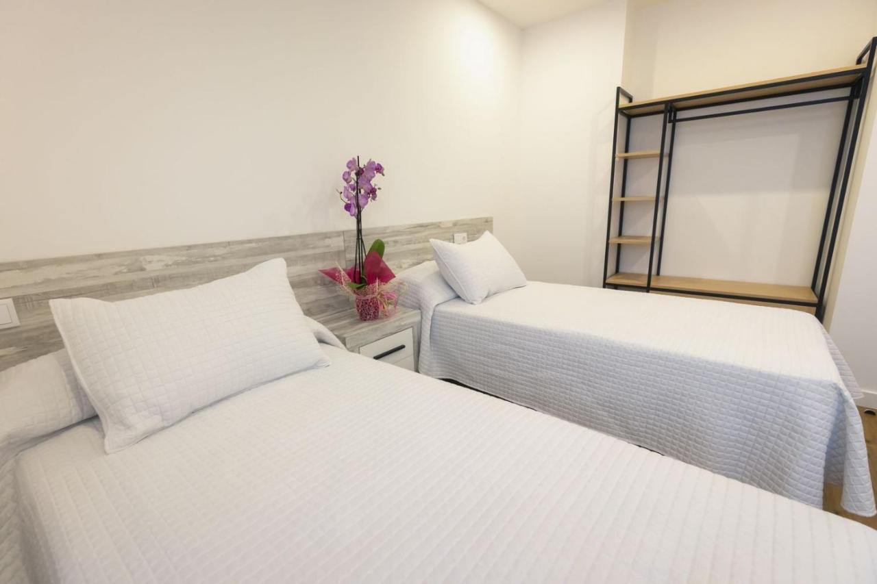 Apartamentos Centro 利亚内斯 外观 照片