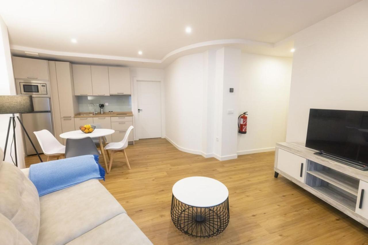 Apartamentos Centro 利亚内斯 外观 照片