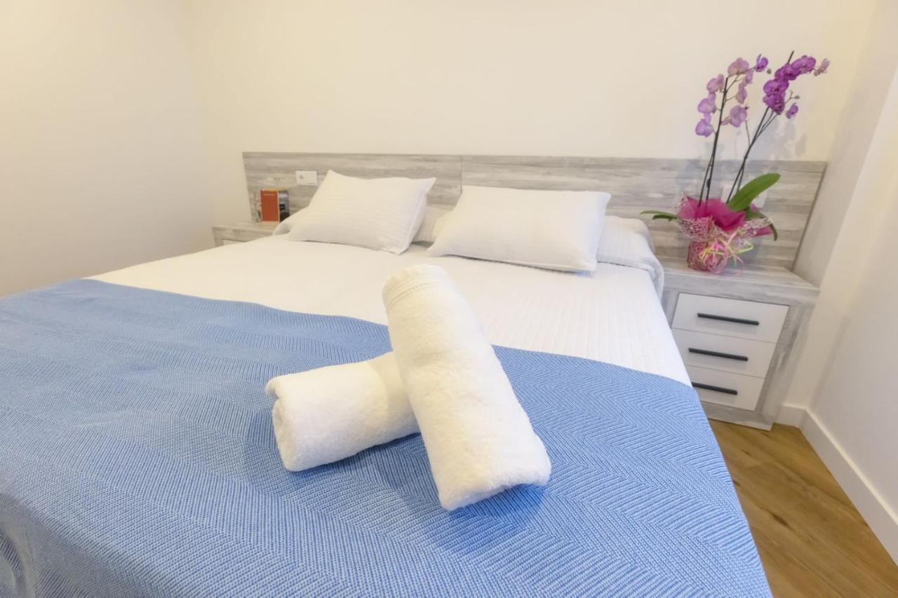 Apartamentos Centro 利亚内斯 外观 照片